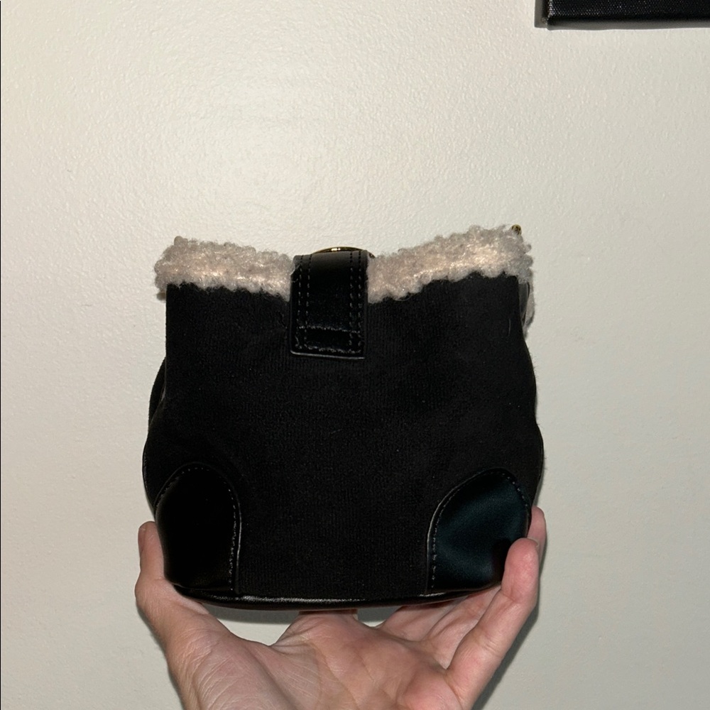 Black mini bag faux shearling trim & faux suede/smooth leather w crossbody strap - Picture 2 of 9